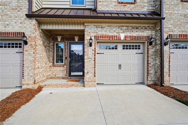 4346 Trotting Brook Lane, High Point, NC 27265