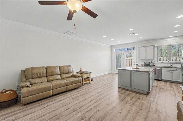 4346 Trotting Brook Lane, High Point, NC 27265