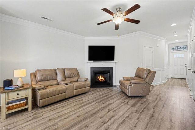 4346 Trotting Brook Lane, High Point, NC 27265