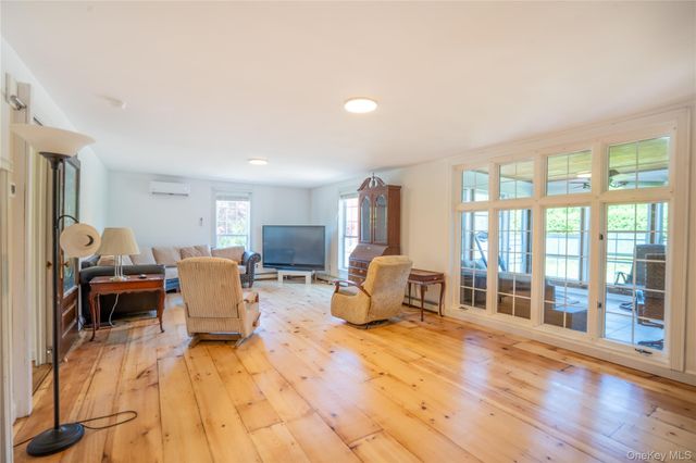 24435 Main Road, Orient, NY 11957