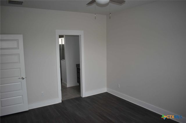 1300 W Black Locust Dr 2502, Pflugerville, TX 78660