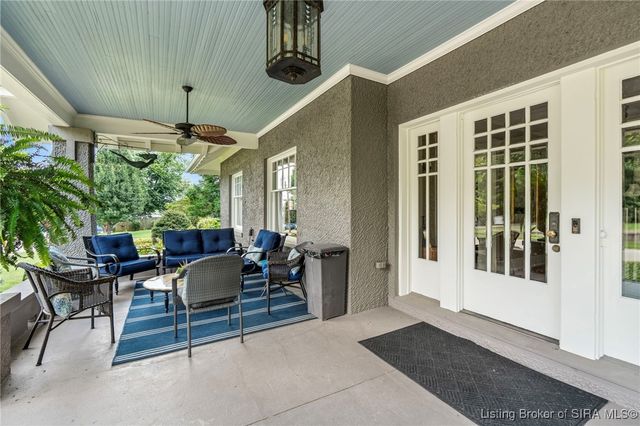 140 E High Street, Jeffersonville, IN 47130
