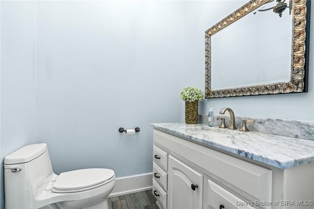 140 E High Street, Jeffersonville, IN 47130
