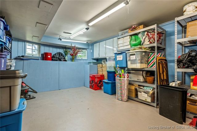 140 E High Street, Jeffersonville, IN 47130