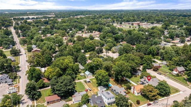 140 E High Street, Jeffersonville, IN 47130