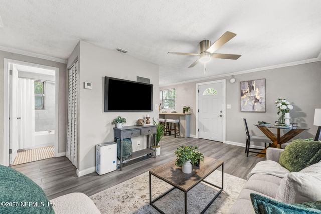 10516 ITHACA Drive, Jacksonville, FL 32218
