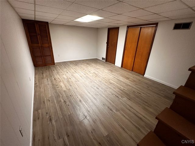 202 Stephen Dr, Utica, NY 13502