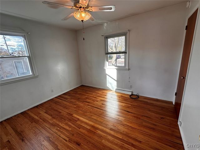 202 Stephen Dr, Utica, NY 13502