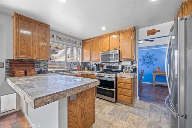 2031 Lagoon Court, Hemet, CA 92545