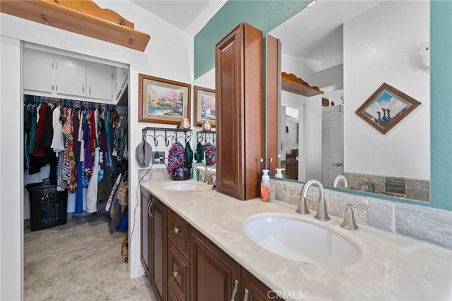 2031 Lagoon Court, Hemet, CA 92545