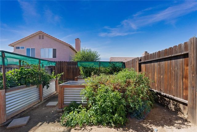 2031 Lagoon Court, Hemet, CA 92545