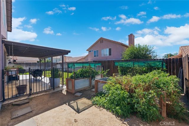 2031 Lagoon Court, Hemet, CA 92545