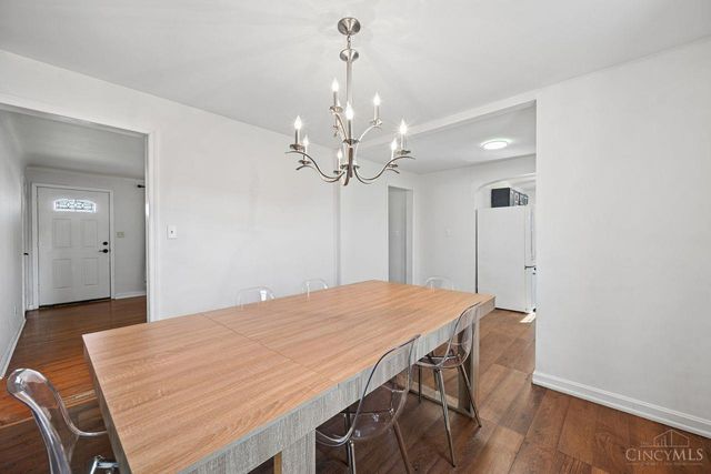 328 Apple Road, Amelia, OH 45102