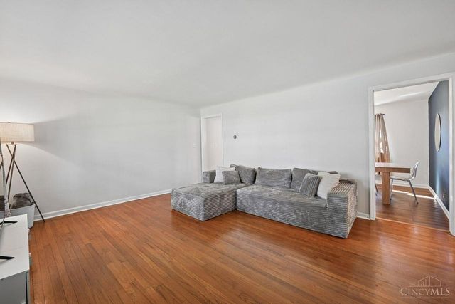 328 Apple Road, Amelia, OH 45102