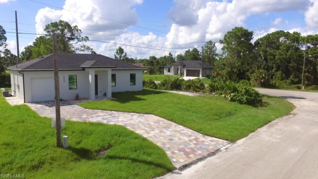 824 Dawhert AVE S, LEHIGH ACRES, FL 33974 — exterior