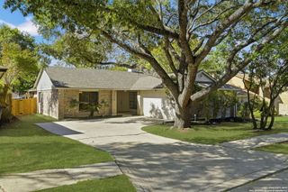 7715 Nimrod, San Antonio, TX 78240