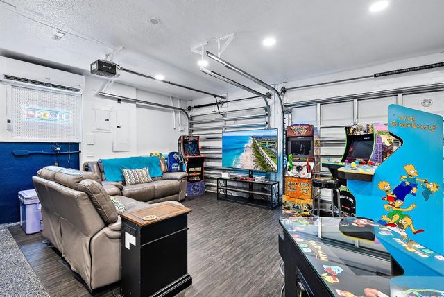 596 N Cypress Drive, Tequesta, FL 33469
