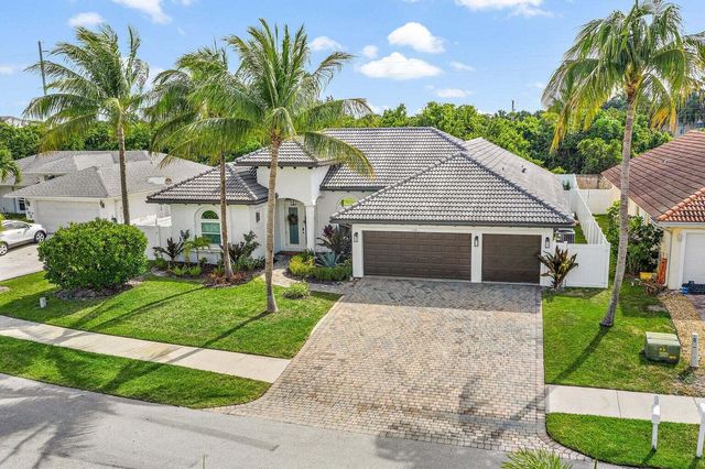 596 N Cypress Drive, Tequesta, FL 33469