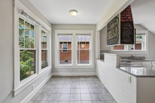 1712 Villa Pl, Nashville, TN 37212