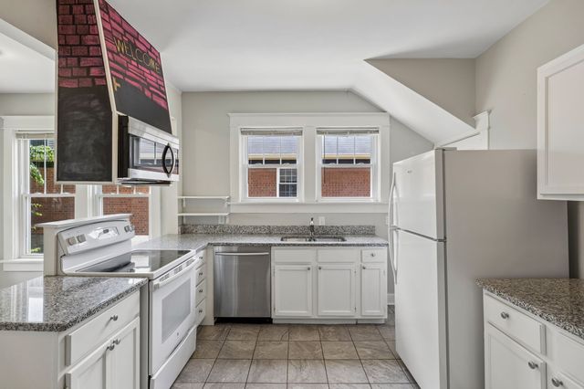 1712 Villa Pl, Nashville, TN 37212