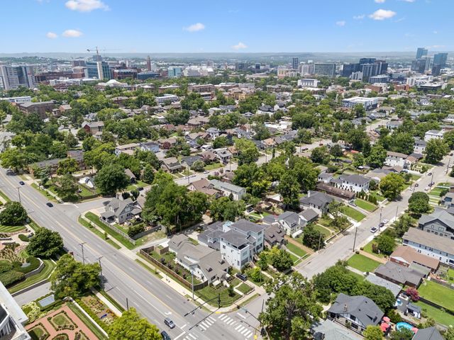 1712 Villa Pl, Nashville, TN 37212