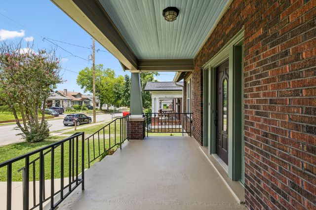 1712 Villa Pl, Nashville, TN 37212