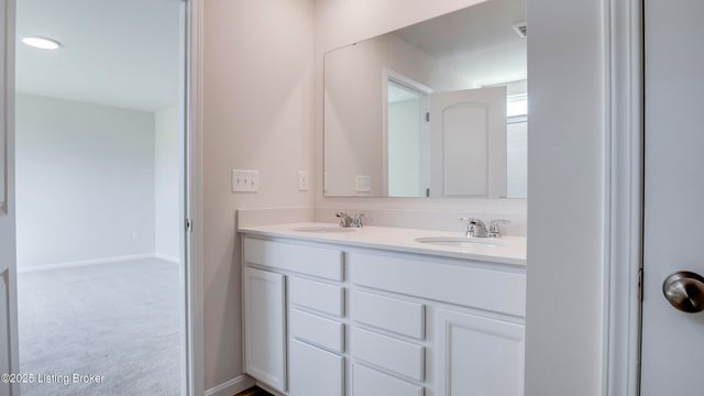 1850 Washington Blvd, Lyndon, KY 40242