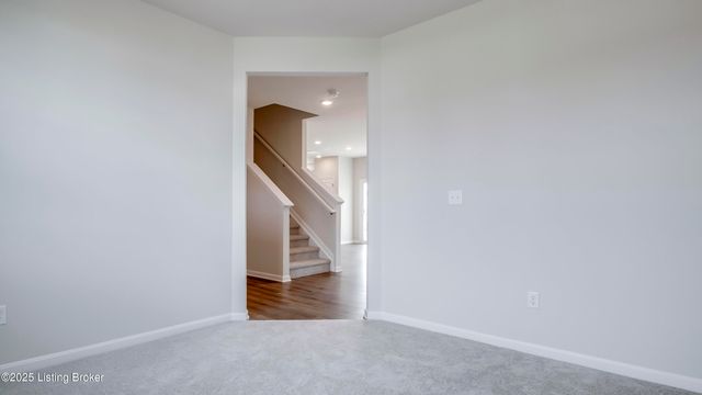 1850 Washington Blvd, Lyndon, KY 40242