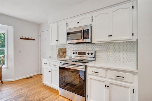 245 Timber Trail LN, Hardy, VA 24101