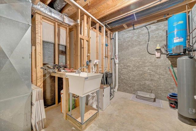 245 Timber Trail LN, Hardy, VA 24101