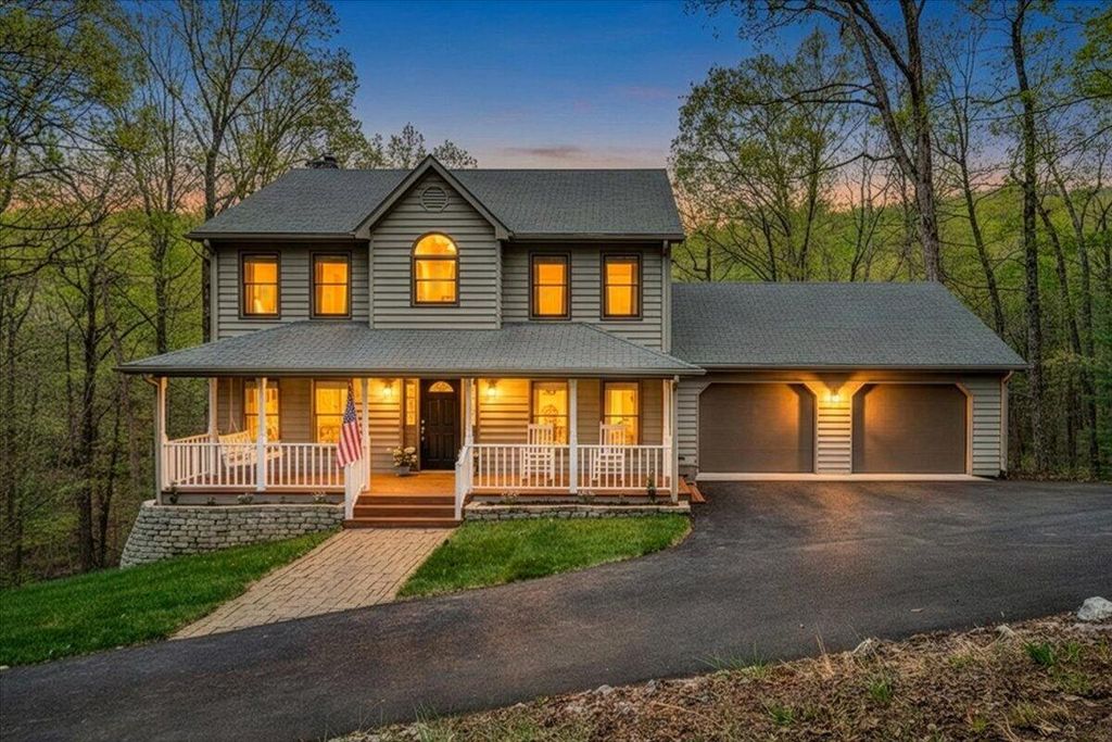 245 Timber Trail LN, Hardy, VA 24101