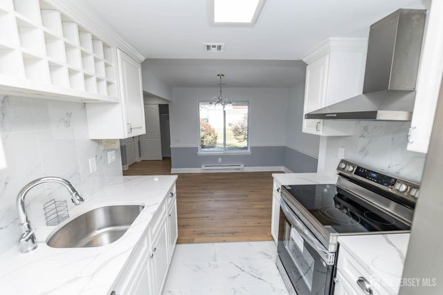 213 Doremus Drive C, Monroe, NJ 08831