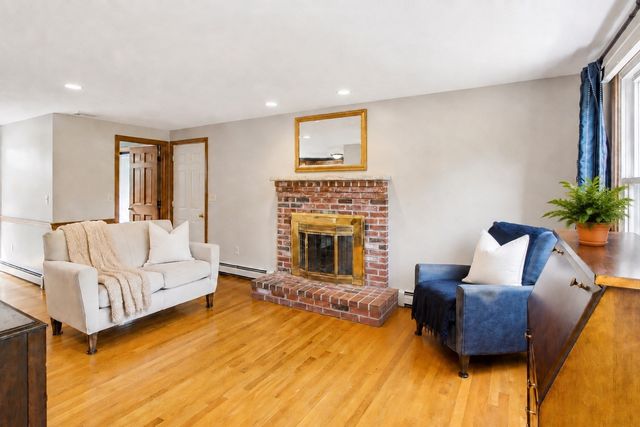 31 Nelson Way, Mansfield, MA 02048