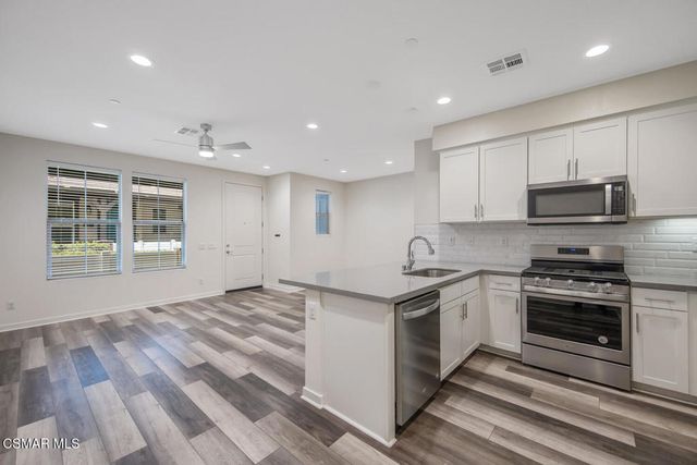 105 Red Brick Drive 2, Simi Valley, CA 93065