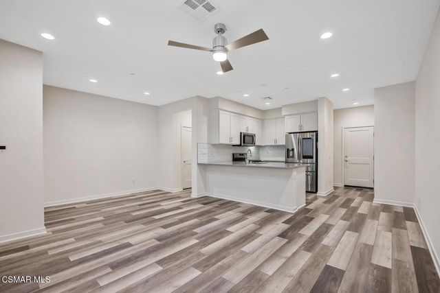 105 Red Brick Drive 2, Simi Valley, CA 93065