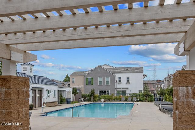 105 Red Brick Drive 2, Simi Valley, CA 93065