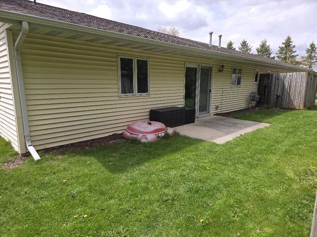 1004 Chrysler DRIVE, Mishicot, WI 54228