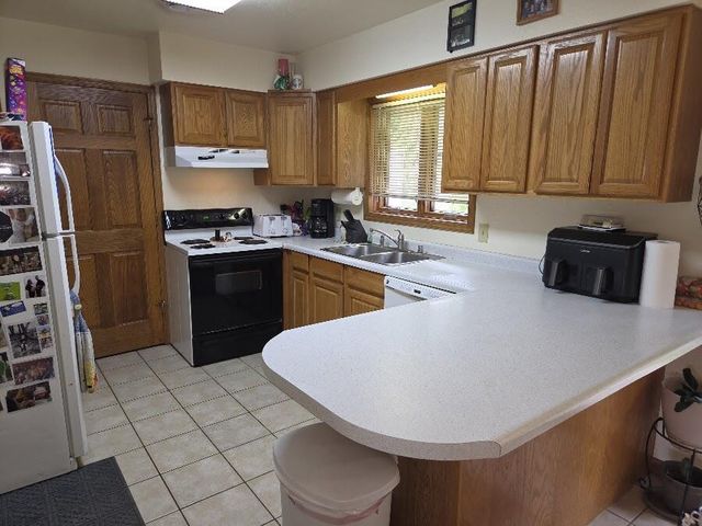 1004 Chrysler DRIVE, Mishicot, WI 54228