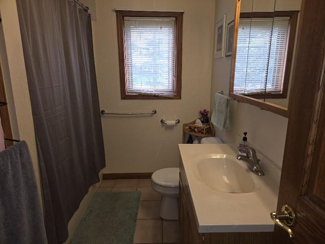 1004 Chrysler DRIVE, Mishicot, WI 54228