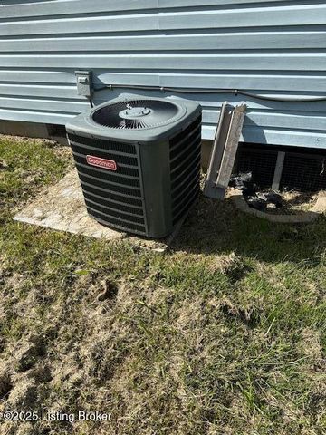 187 Cedar Creek Rd, Shepherdsville, KY 40165