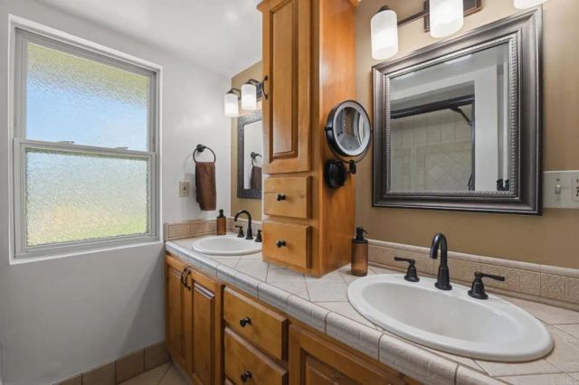 3267 Avenida De Loyola, Oceanside, CA 92056