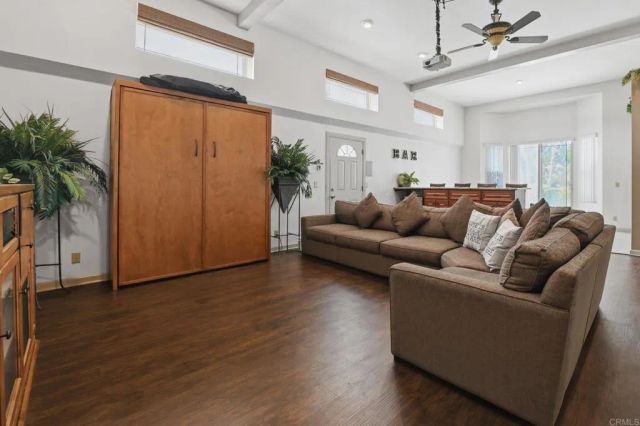 3267 Avenida De Loyola, Oceanside, CA 92056