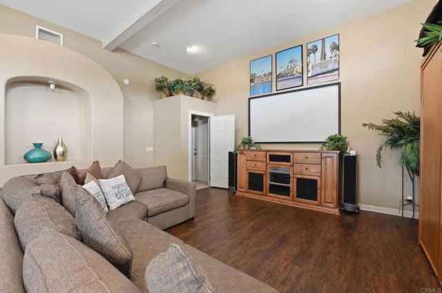 3267 Avenida De Loyola, Oceanside, CA 92056