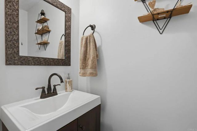 3267 Avenida De Loyola, Oceanside, CA 92056