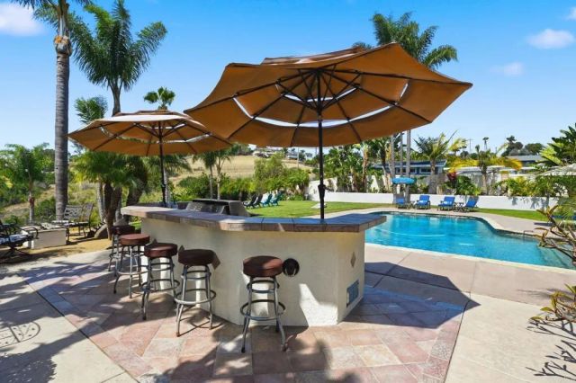 3267 Avenida De Loyola, Oceanside, CA 92056