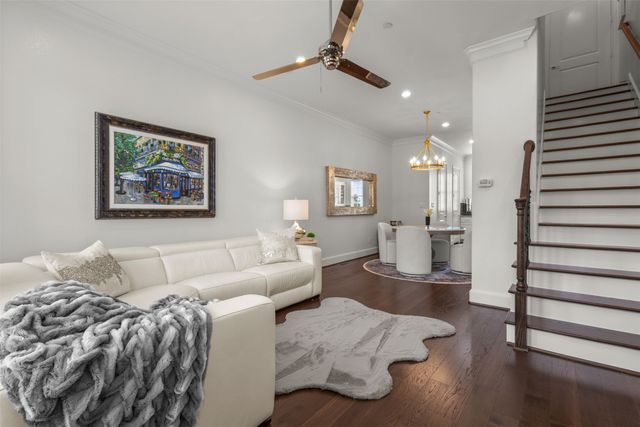 7333 Valley View Lane 807, Dallas, TX 75240