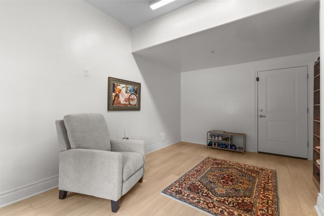 7333 Valley View Lane 807, Dallas, TX 75240