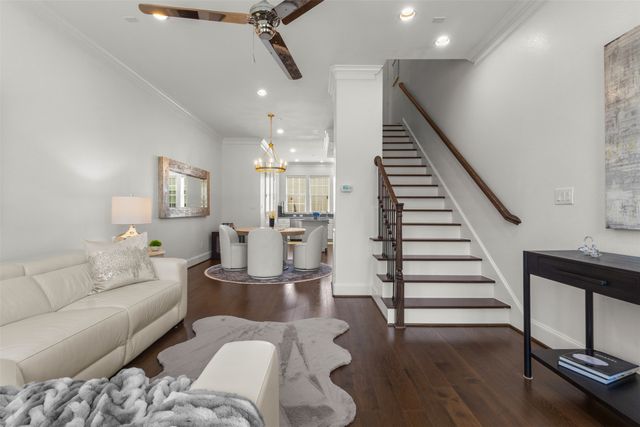 7333 Valley View Lane 807, Dallas, TX 75240