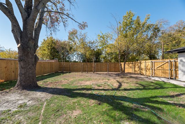 3913 Southridge Drive, Rowlett, TX 75088