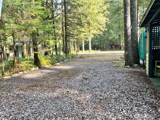 240 Shinn Canyon Drive, Deming, WA 98244